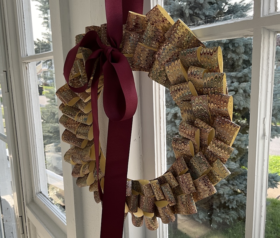 red and gold wreath