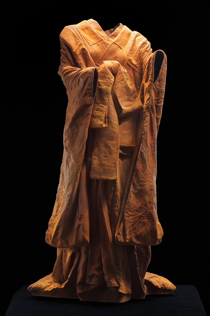 Sculpture of Kimono