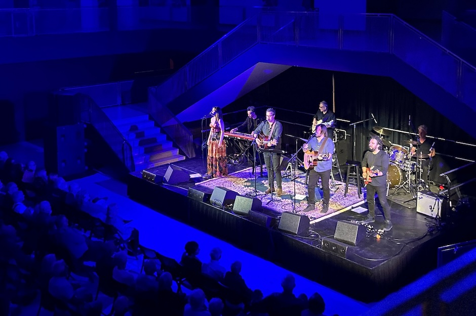 Live from Laurel Canyon onstage